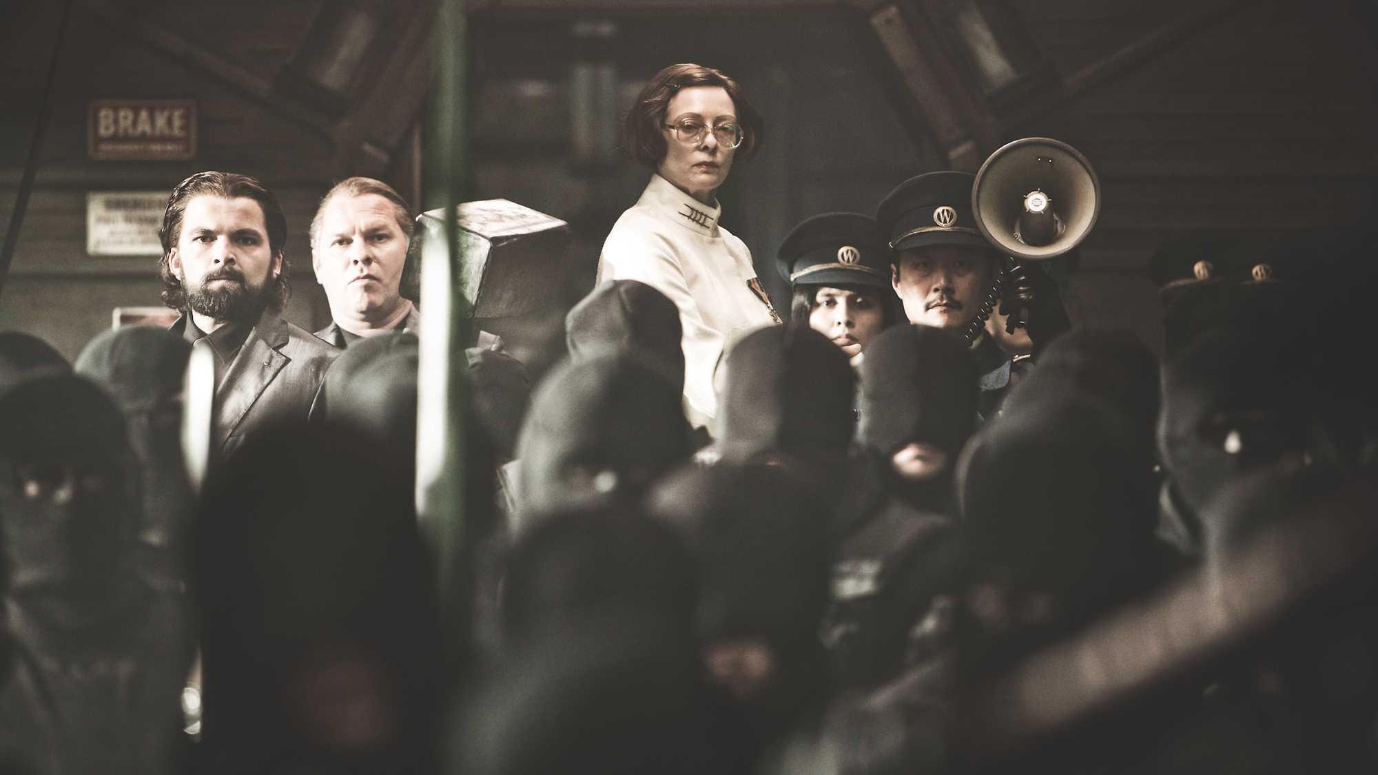 Snowpiercer (image 9)