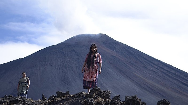 Ixcanul Volcano (image 1)