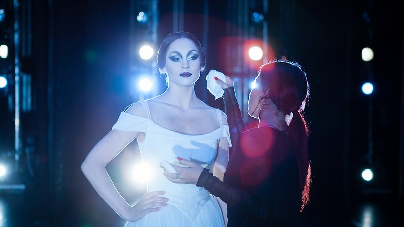 Giselle (image 1)