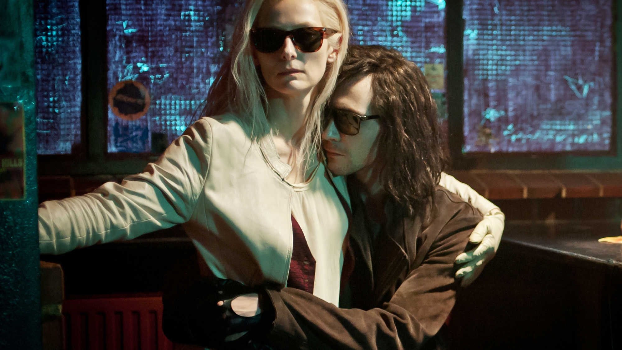 Only Lovers Left Alive (image 1)