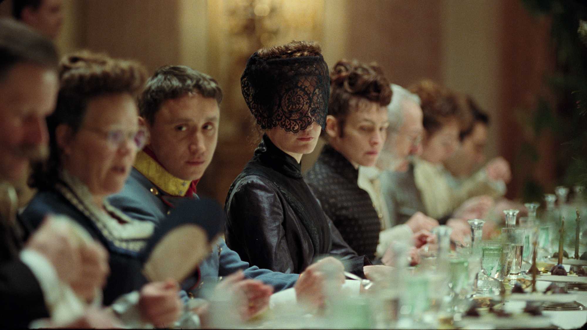 Corsage (image 2)